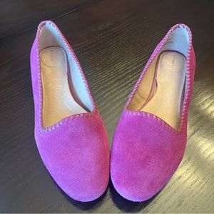 Lands End SZ 8.5 beautiful purplish pink suede flats in pristine condition